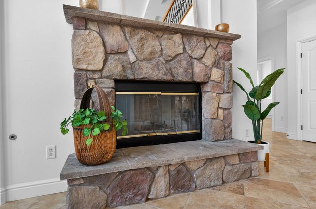 6847 Boa Nova Dr, Elk Grove, CA 95757