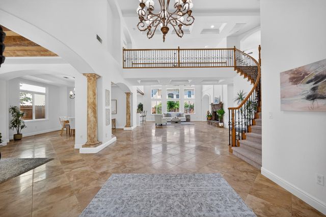 6847 Boa Nova Dr, Elk Grove, CA 95757