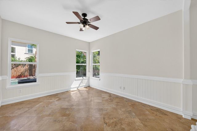 6847 Boa Nova Dr, Elk Grove, CA 95757