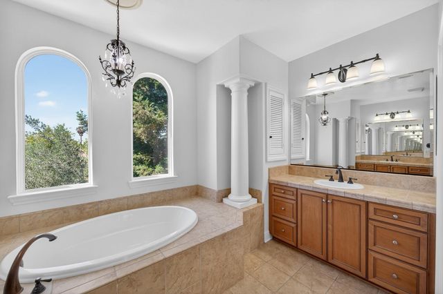 6847 Boa Nova Dr, Elk Grove, CA 95757