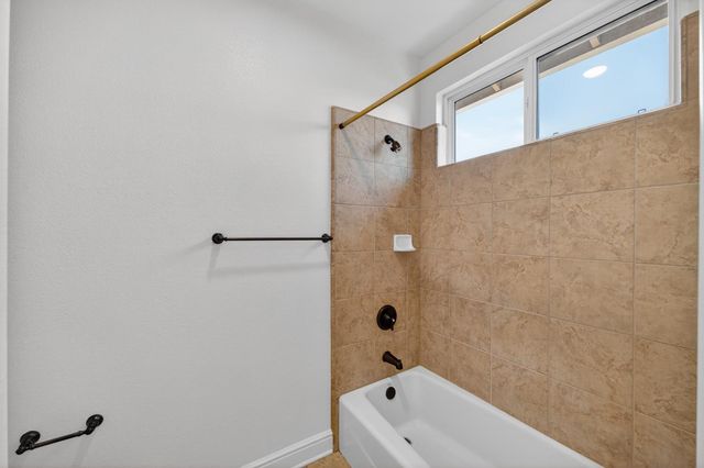 6847 Boa Nova Dr, Elk Grove, CA 95757