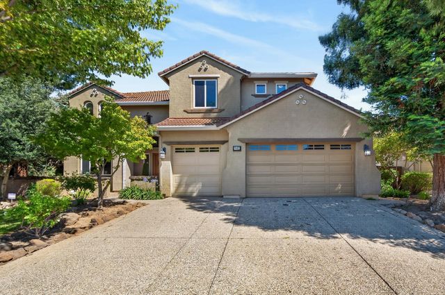 6847 Boa Nova Dr, Elk Grove, CA 95757