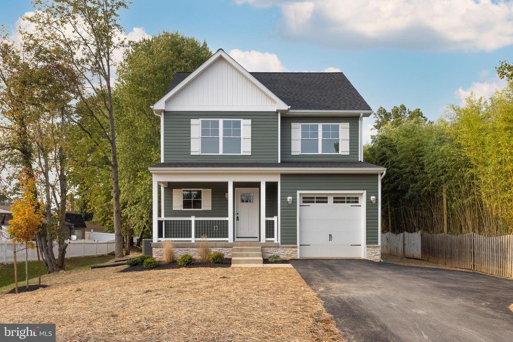 7210 GRACES QUARTERS RD, Middle River, MD 21220