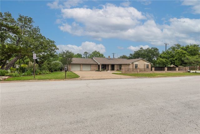 1711 Glade Street, College Station, TX 77840