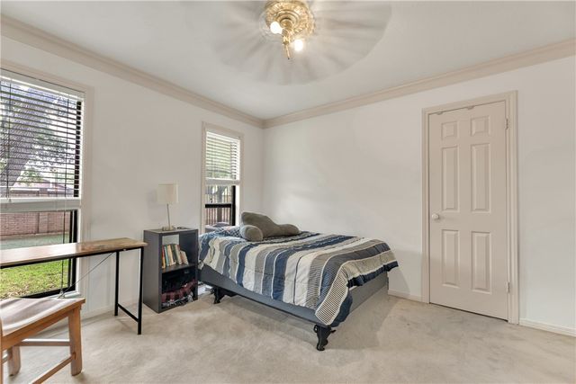 1711 Glade Street, College Station, TX 77840