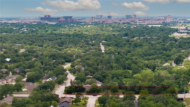 1711 Glade Street, College Station, TX 77840