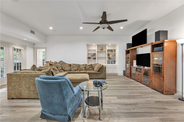 1711 Glade Street, College Station, TX 77840