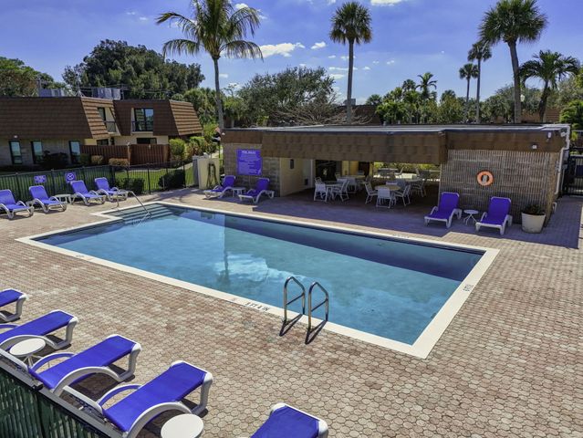 825 Center Street 50a, Jupiter, FL 33458