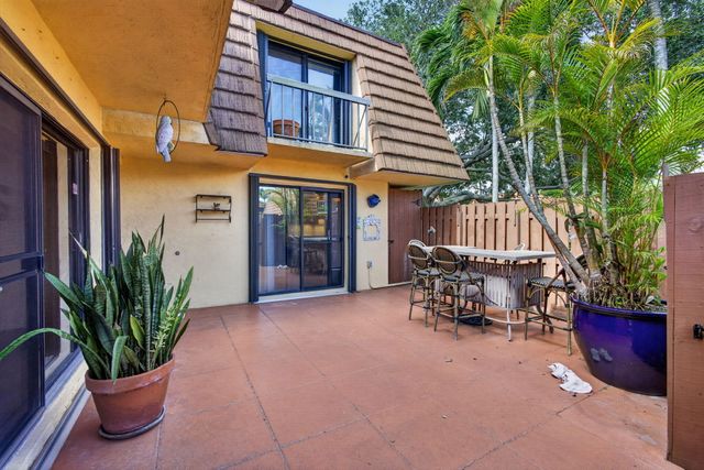 825 Center Street 50a, Jupiter, FL 33458