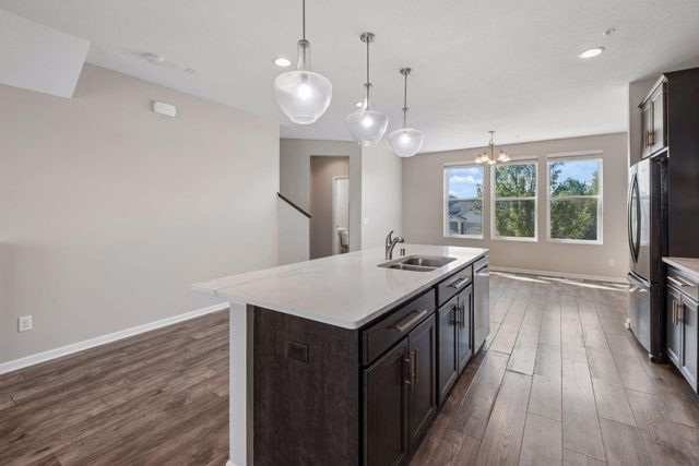 5202 Hampton Street NE, Prior Lake, MN 55372