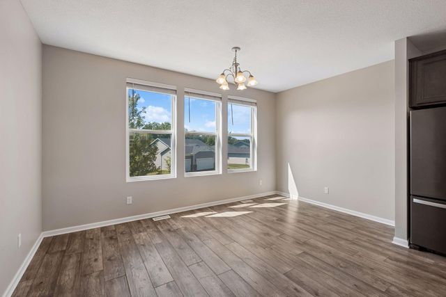 5202 Hampton Street NE, Prior Lake, MN 55372
