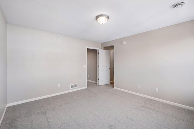 5202 Hampton Street NE, Prior Lake, MN 55372