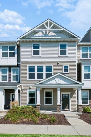 5202 Hampton Street NE, Prior Lake, MN 55372