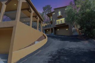 1944 Seminole Drive, Agoura Hills, CA 91301