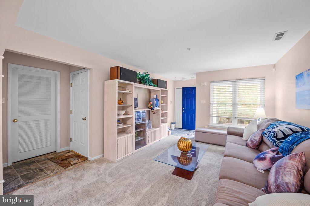 304 HOLLY HILL CT, Warwick, PA 18974 — photo 5