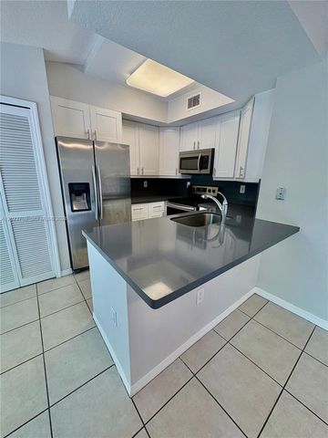 10190 SW 88th St 507, Miami, FL 33176