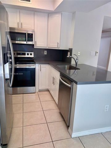 10190 SW 88th St 507, Miami, FL 33176