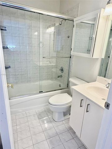 10190 SW 88th St 507, Miami, FL 33176