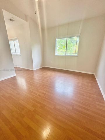 10190 SW 88th St 507, Miami, FL 33176