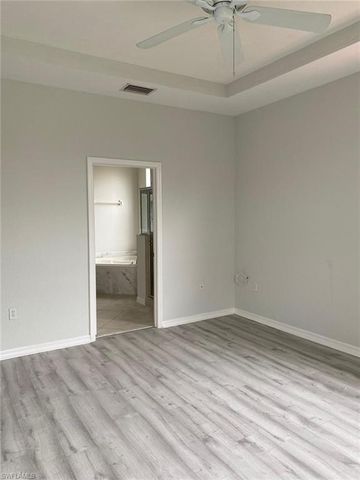7541 Bristol CIR, Naples, FL 34120