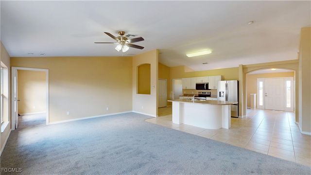 1924 NW 16th PL, Cape Coral, FL 33993