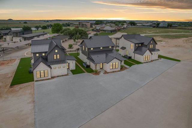 395 Emma Jean Trail, Iredell, TX 76649
