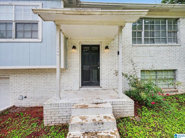1209 WESTRIDGE LANE, Birmingham, AL 35235