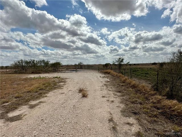 28186 N FM 2058, Edinburg, TX 78541