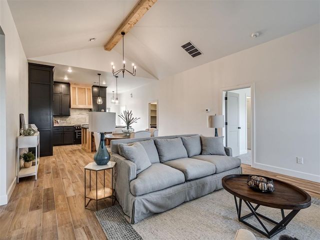 12401 Dolche Vita Drive, Oklahoma City, OK 73099