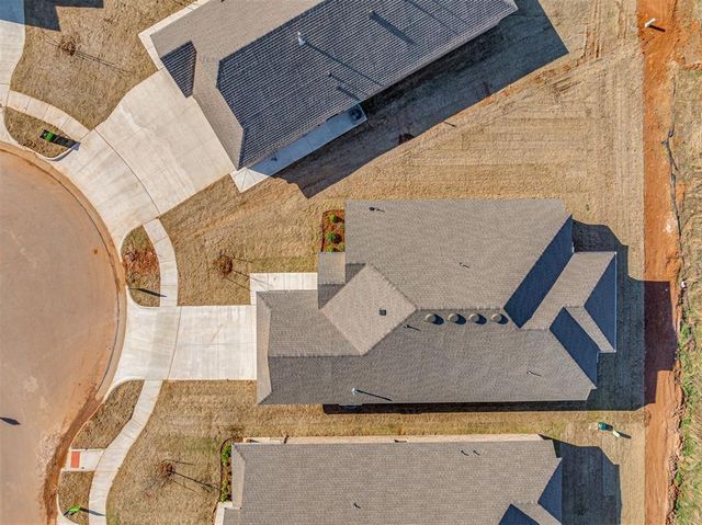 12401 Dolche Vita Drive, Oklahoma City, OK 73099