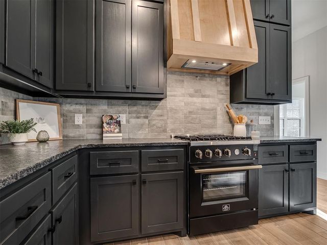 12401 Dolche Vita Drive, Oklahoma City, OK 73099