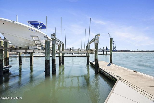 104 S 3rd Street H2, Morehead City, NC 28557