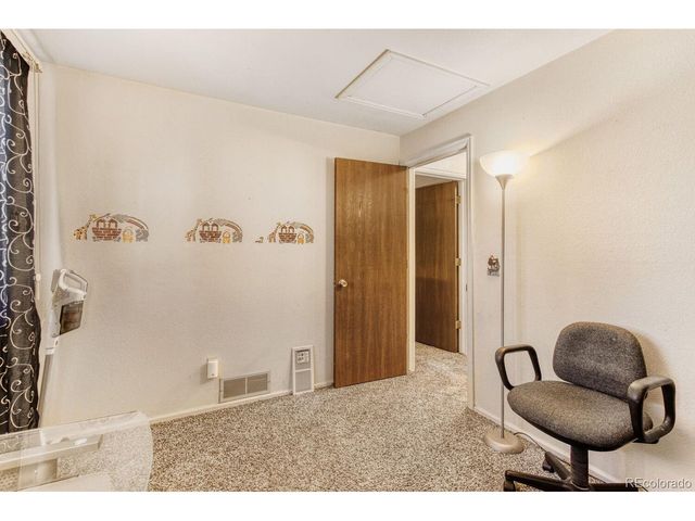 19335 E Batavia Pl E, Aurora, CO 80011