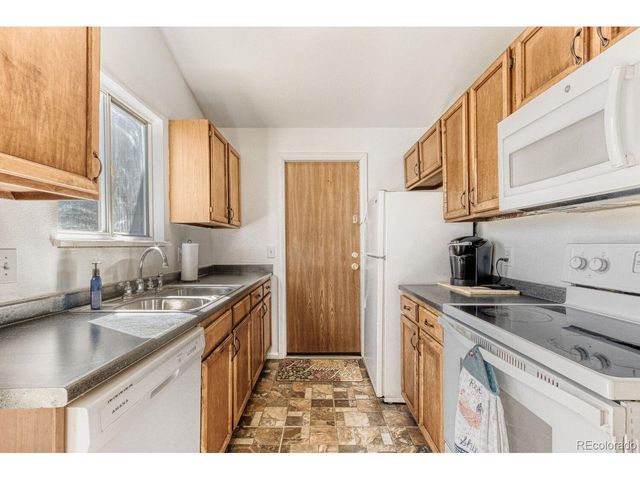 19335 E Batavia Pl E, Aurora, CO 80011
