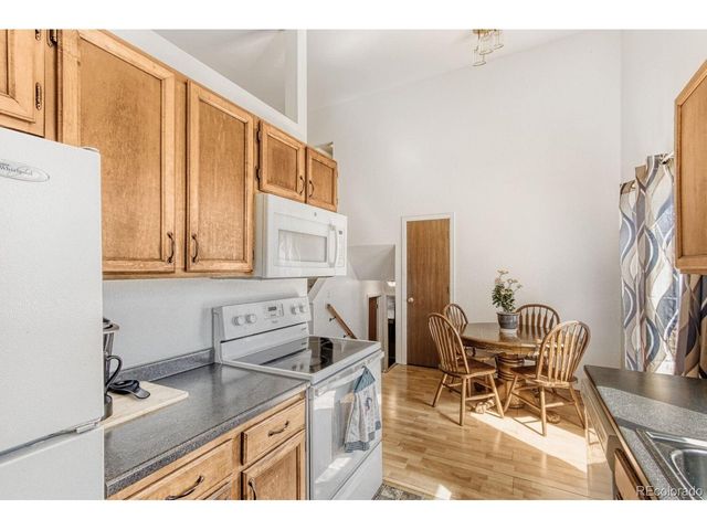 19335 E Batavia Pl E, Aurora, CO 80011