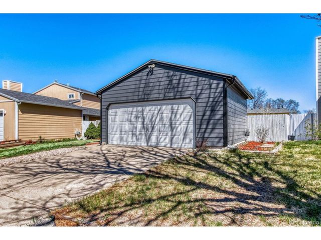 19335 E Batavia Pl E, Aurora, CO 80011