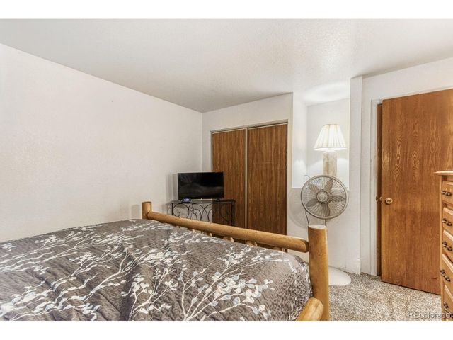 19335 E Batavia Pl E, Aurora, CO 80011