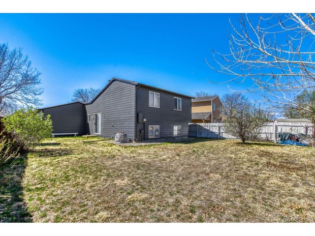 19335 E Batavia Pl E, Aurora, CO 80011
