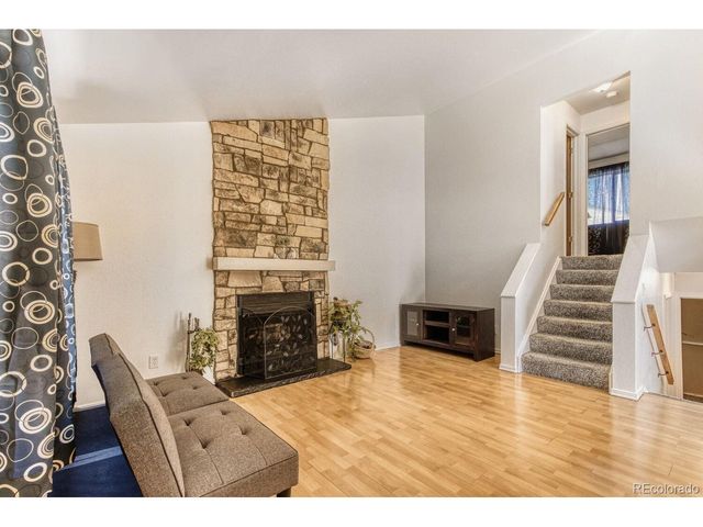 19335 E Batavia Pl E, Aurora, CO 80011