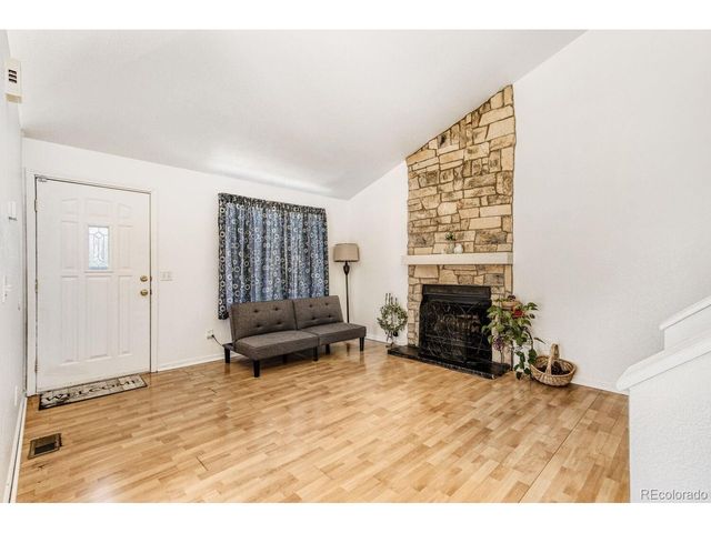 19335 E Batavia Pl E, Aurora, CO 80011