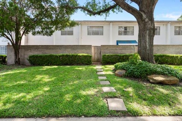2701 Bellefontaine Street, Houston, TX 77025