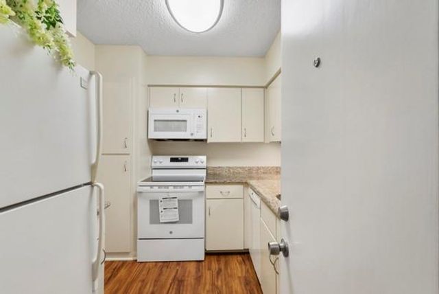 2701 Bellefontaine Street, Houston, TX 77025