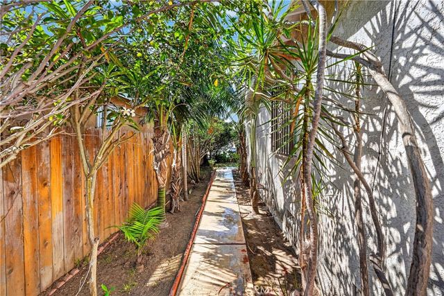 1323 E Robidoux, Wilmington, CA 90744