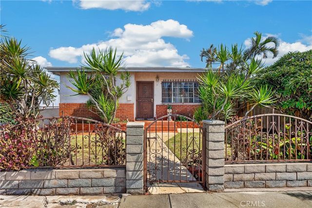 1323 E Robidoux, Wilmington, CA 90744