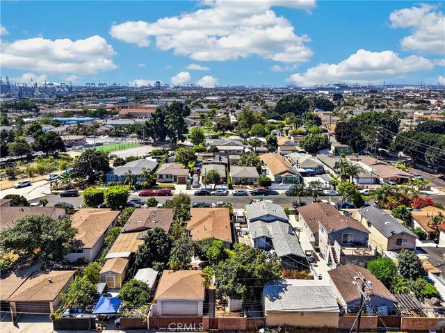 1323 E Robidoux, Wilmington, CA 90744
