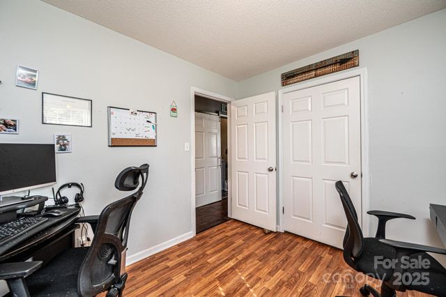 3567 Smithfield Drive NW, Conover, NC 28613