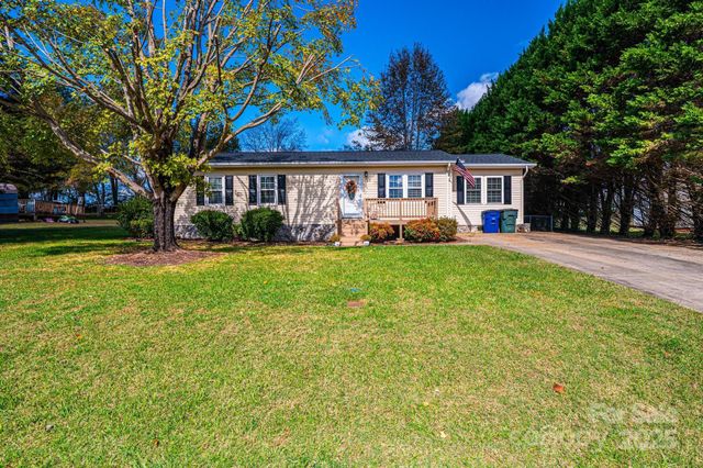 3567 Smithfield Drive NW, Conover, NC 28613