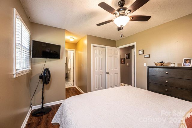 3567 Smithfield Drive NW, Conover, NC 28613