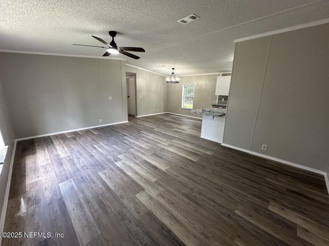 528 WILSON Drive, Interlachen, FL 32148