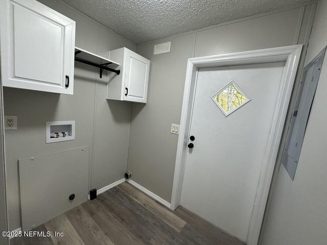 528 WILSON Drive, Interlachen, FL 32148